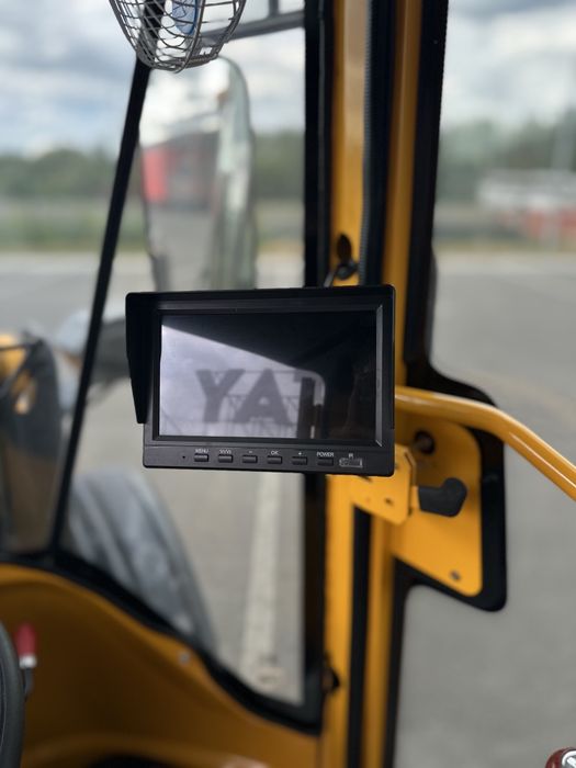 Фронтальный погрузчик