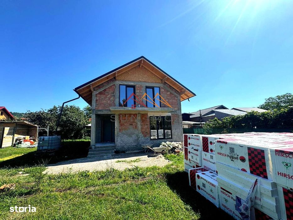 Casa noua, P+M, 4 camere, terasa, teren 550 m2, central, CORNU