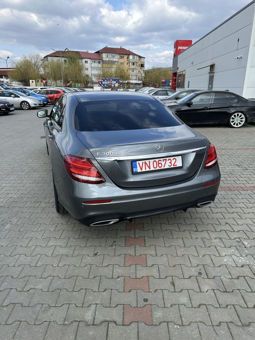 Mercedes-Benz E300de