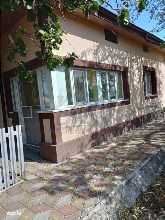 Ulmeni - jud. Calarasi ,  casa locuibila si teren intravilan