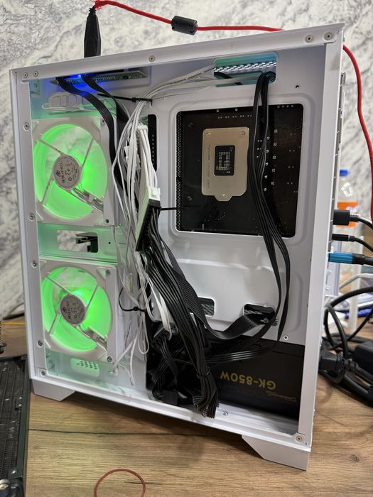 Gaming pc  mantaj va oyin uchun garantiyasini beraman