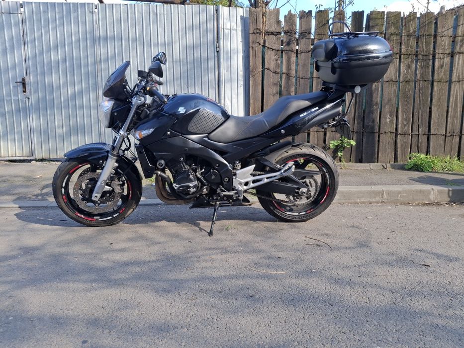 Suzuky gsr 600 2009