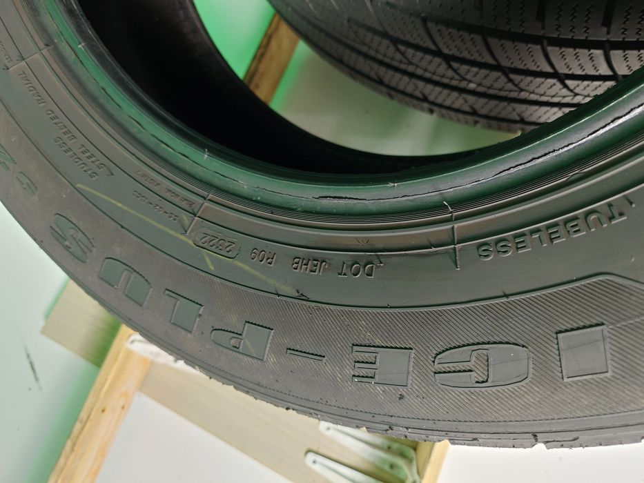 2buc 235/65R17 Rotalla iarna 2022 stare foarte bună