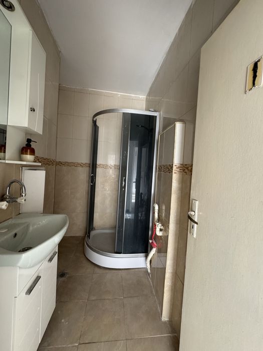 Продава се Тристаен апартамент в Казанлък - 841 кв.м за 82 €/кв.м - Снимка #3