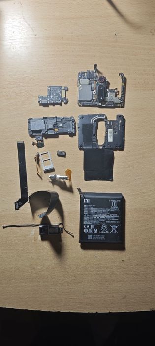 Xiaomi Mi9T на части