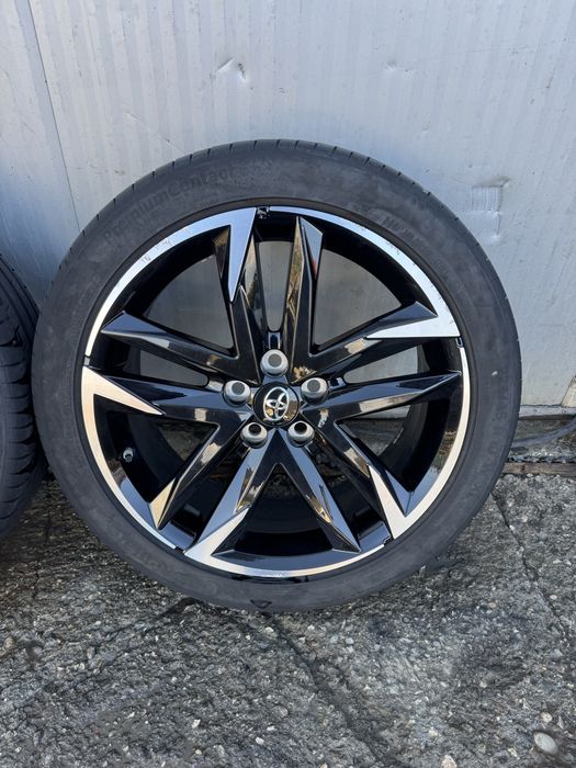 Jante anvelope 225 45 19 continental vara toyota chr corolla cross R19 Model Gr sport