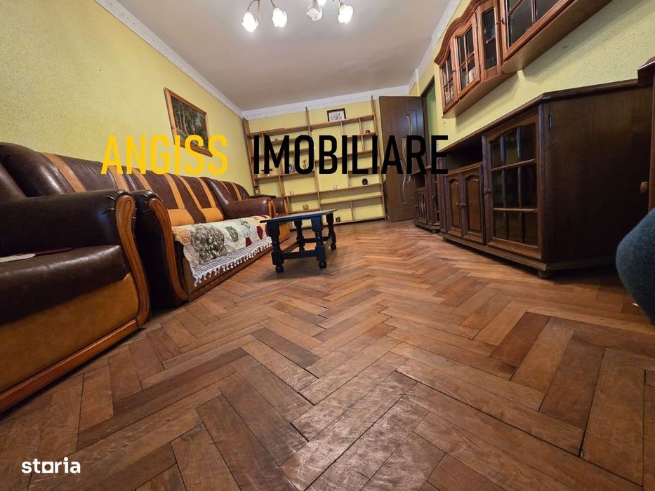 Apartament 3 camere 1990, parter inalt Str. Babadag