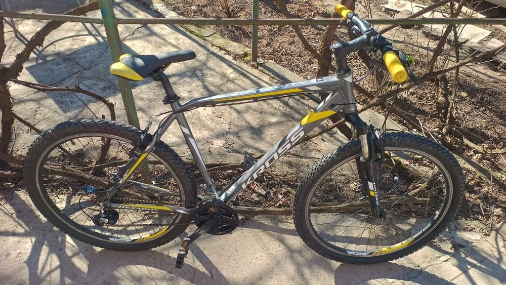 Bicicleta/ biciclete/ Btwin/ Rockrider/ Kross/ Cadru aluminiu/ roti 26" inch/ roti27,5 inch/ Frane pe disc/Cube/Rockrider ST 120/  Kross Hexagon 2.0