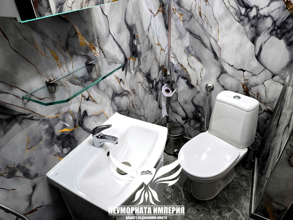 Под наем широк тристаен/четиристаен 125кв в гр.Асеновгрд кв.стадиона