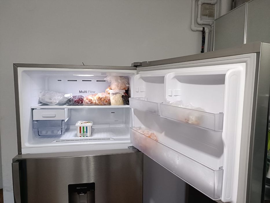 Продам холодильник Samsung