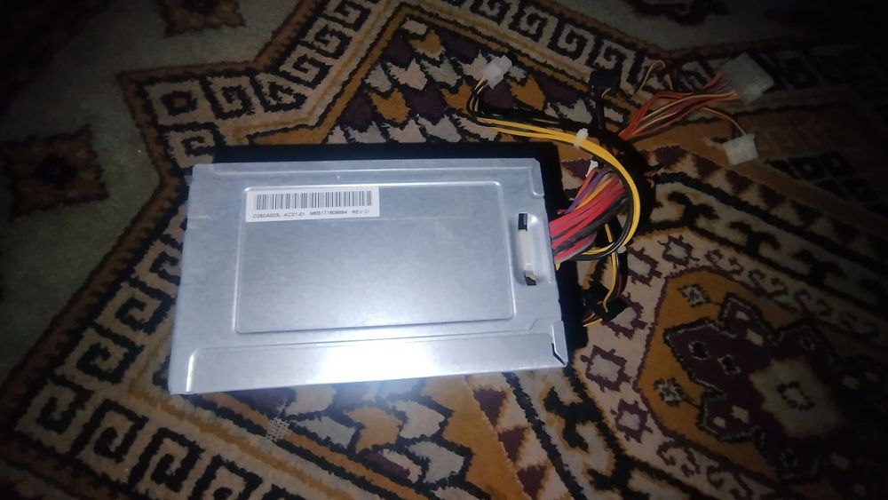 Блок питания Chicony