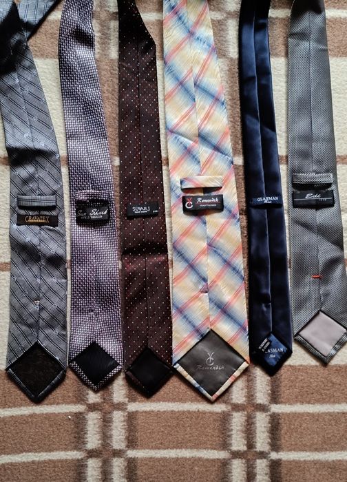 Продам мужские брендовые галстуки