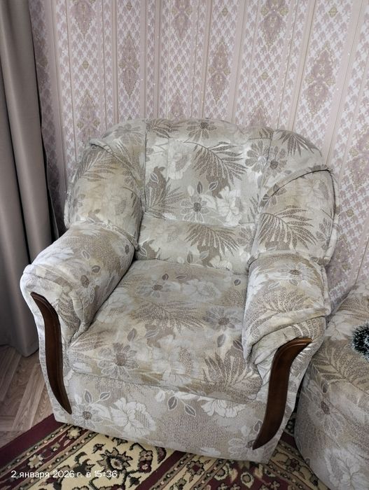 Продам диван угловой