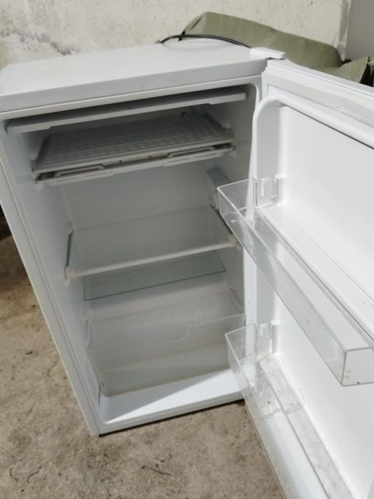 Холодильник маленький