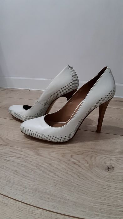 Обувь женская туфли