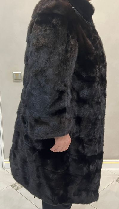 Продам норковую шубу