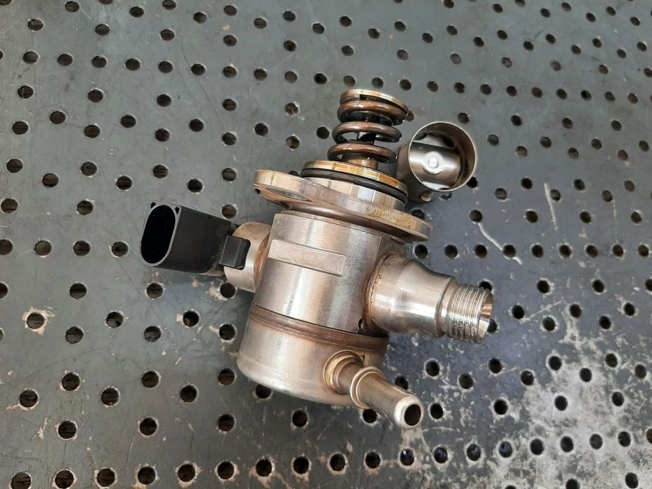 pompa inalta 1.5tsi dad vw golf 7 golf 8 skoda octavia 3 audi a3 8v  05e127027