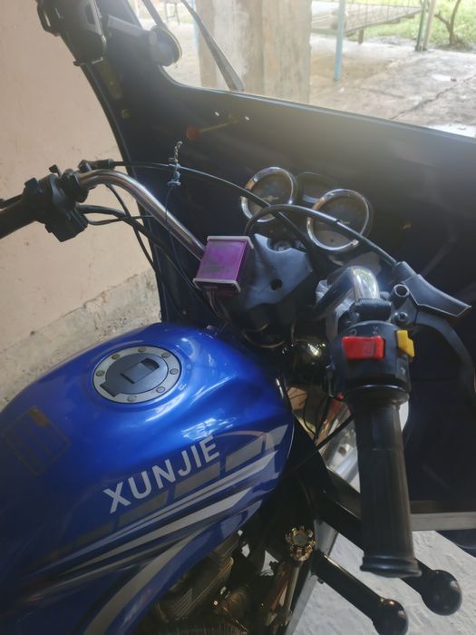 Yuk motosikl xunji 1 yarim tonnalik