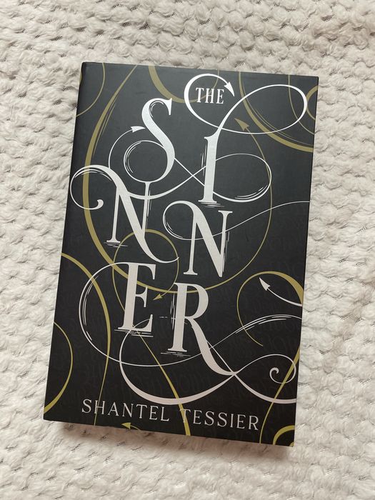 Книги на английски език - чисто нови The Sacrifice/TheSinner shantel tessier