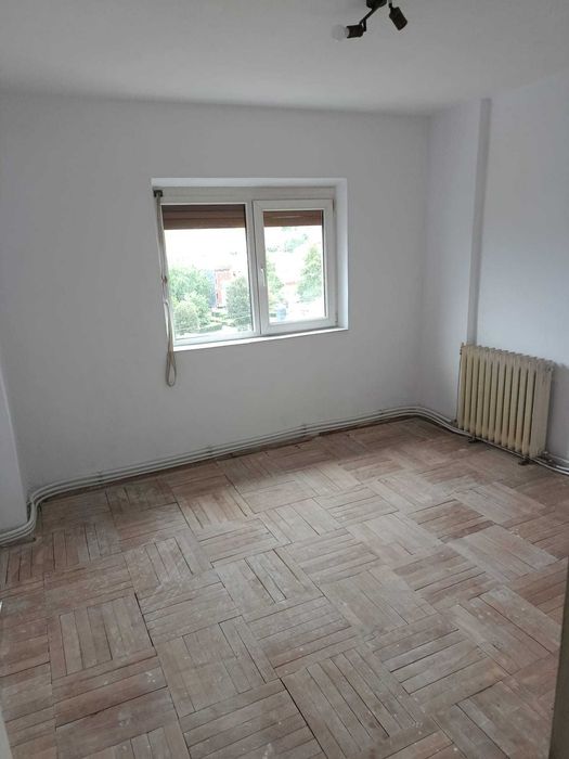 Apartament 3 camere decomandat, Deva, Bulevardul Decebal,  66,76 mp utili + balcon