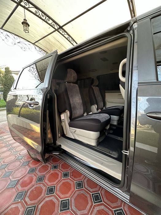 Kia Sedona (CARNIVAL)