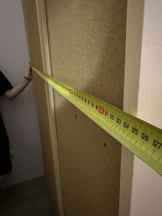 Угловой шкаф в месте с пиналом