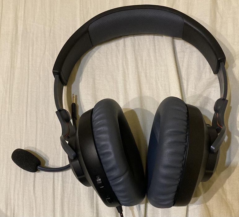 Продавам Gaming комплект за Playstation- Плейстейшън