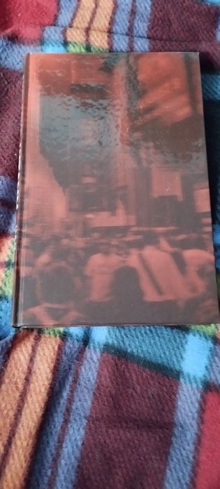 Книга "Штамм" Гильермо Дельторо