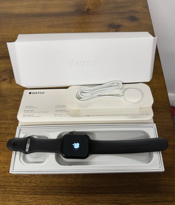 Нов Apple Series 10 Jet Black 46мм - Смарт Часовник