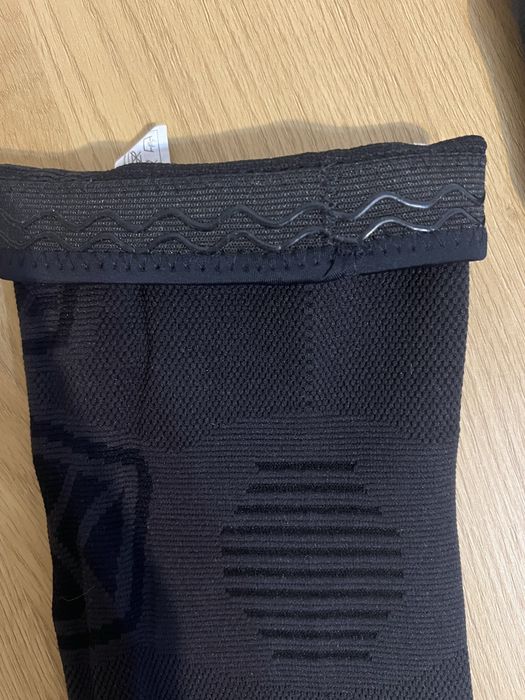 Suport de genunchi cu pad de gel si stabilizatori, M