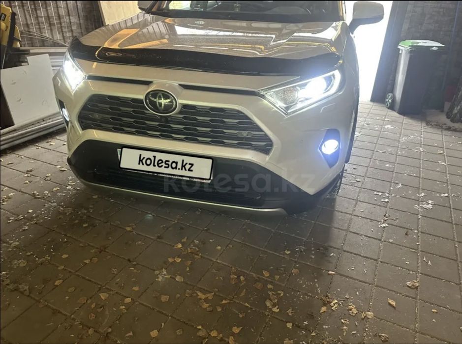 Продаю Тойота рав 4