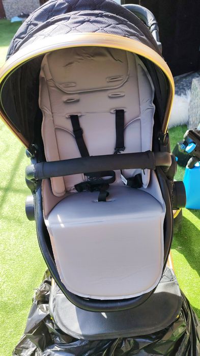 Vând cărucior sport