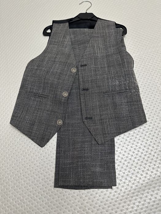 Продам тройку костюм брюка для мальчика
