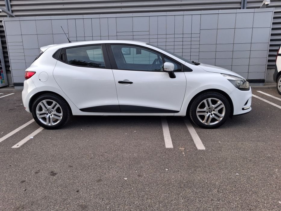 Inchiriez Renault Clio 1.2 Benzina 2018