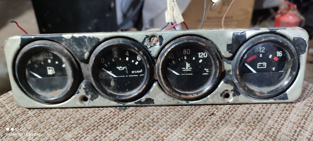 Продам приборку уаз