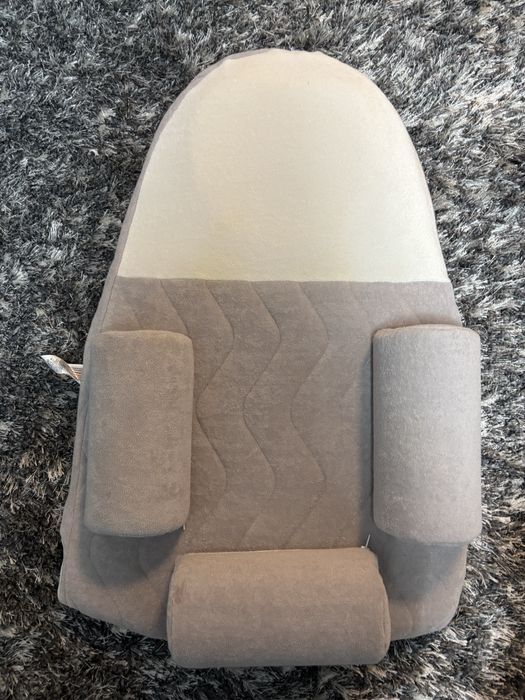 Salteluta plan inclinat si saculet cu samburi de cirese BabyJem Velvet