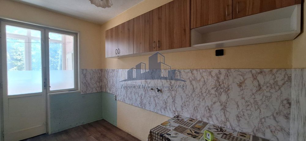 Продава се Двустаен апартамент в Шумен, Център - 72 кв.м за 1396 €/кв.м - Снимка #3