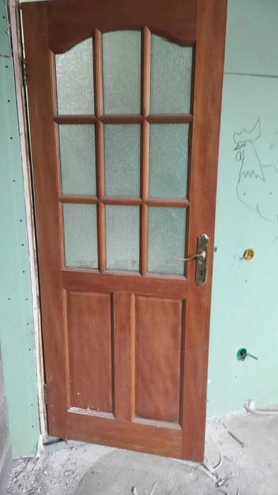 Двери деревянное межкомнатные