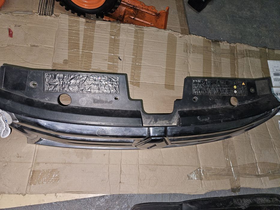 Решетка на рено дастер 1