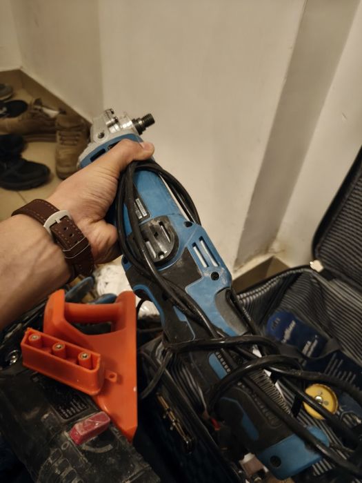 Продаю строительные инструменты