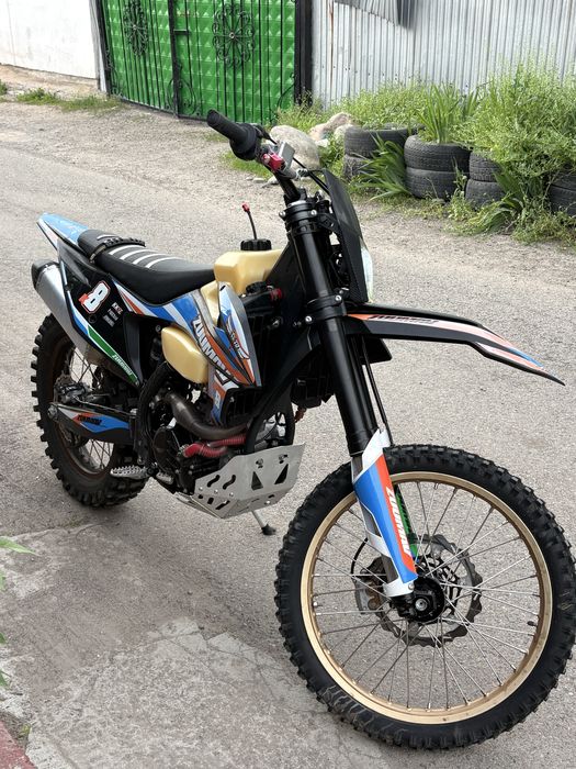 Zuumav k8 nb300.