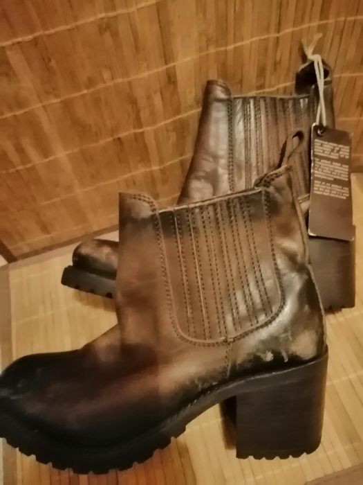 Дизайнерски дамски боти естествена кожа