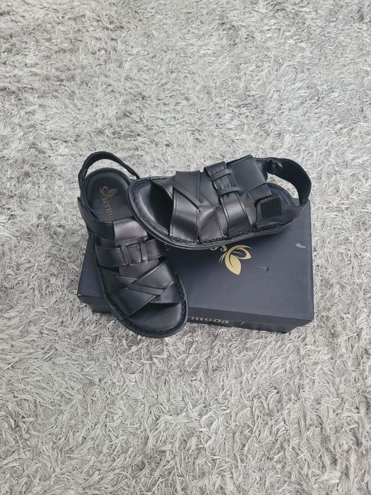 Sandale Piele. Mărimea 40