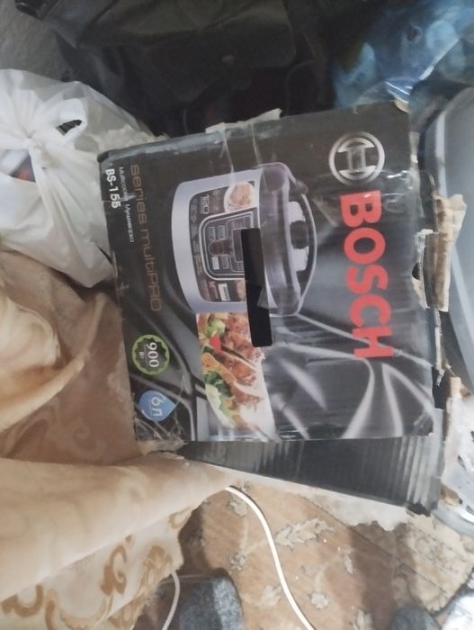 Мультиварка почти новый