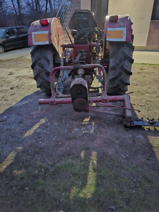 Vând cositoare mesy fercuson