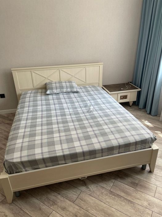 Двухспальная кровать 160*200