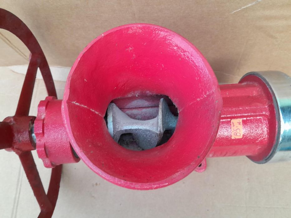 Електрическа(нова) месомелачка