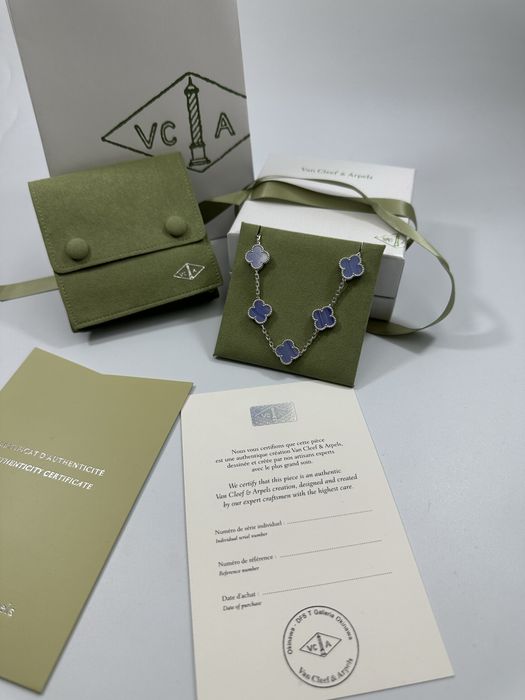 Brățară Van Cleef & Arpels 5 motifs White Gold 750 Chalcedony