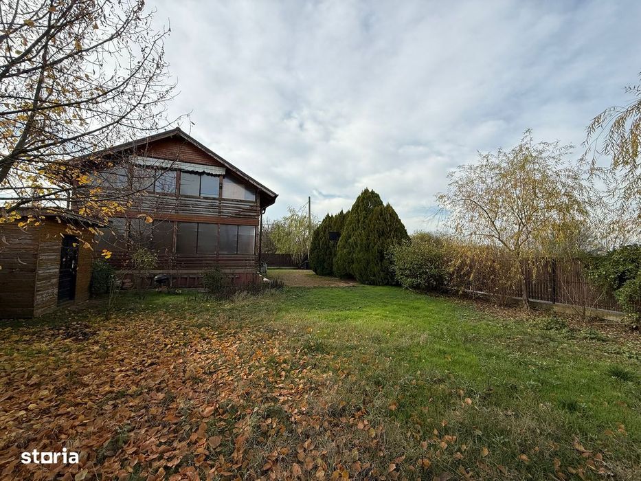 Casa de locuit sau de vacanta in Cornetu.