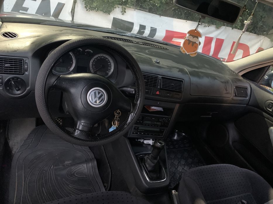 Vând golf 4………..,